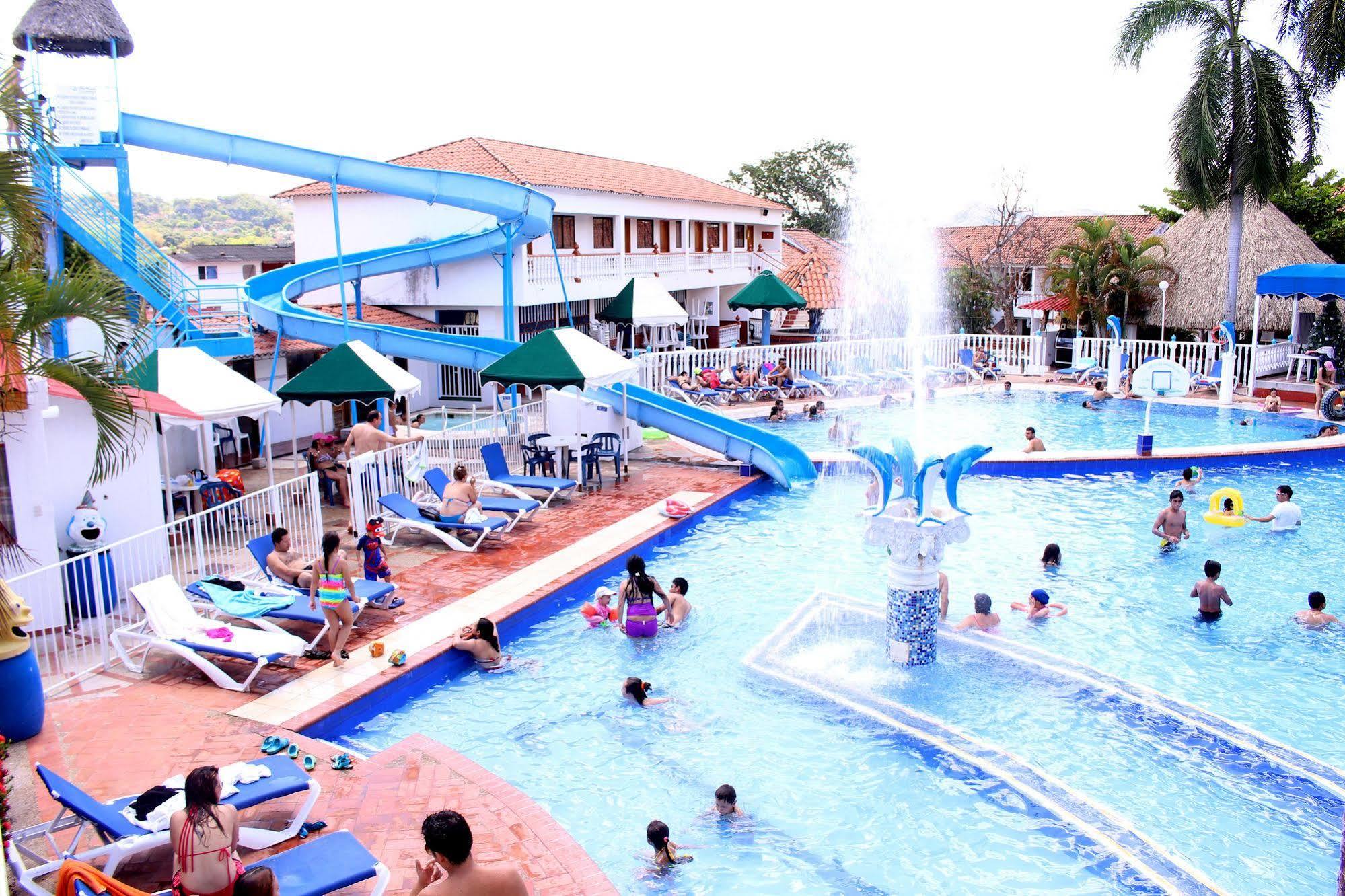 Alborada Hotel Melgar Exterior photo